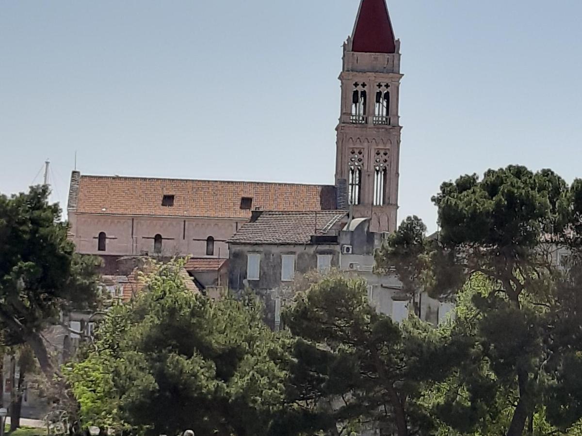 Apartman Petrovic City Center Trogir Exterior foto