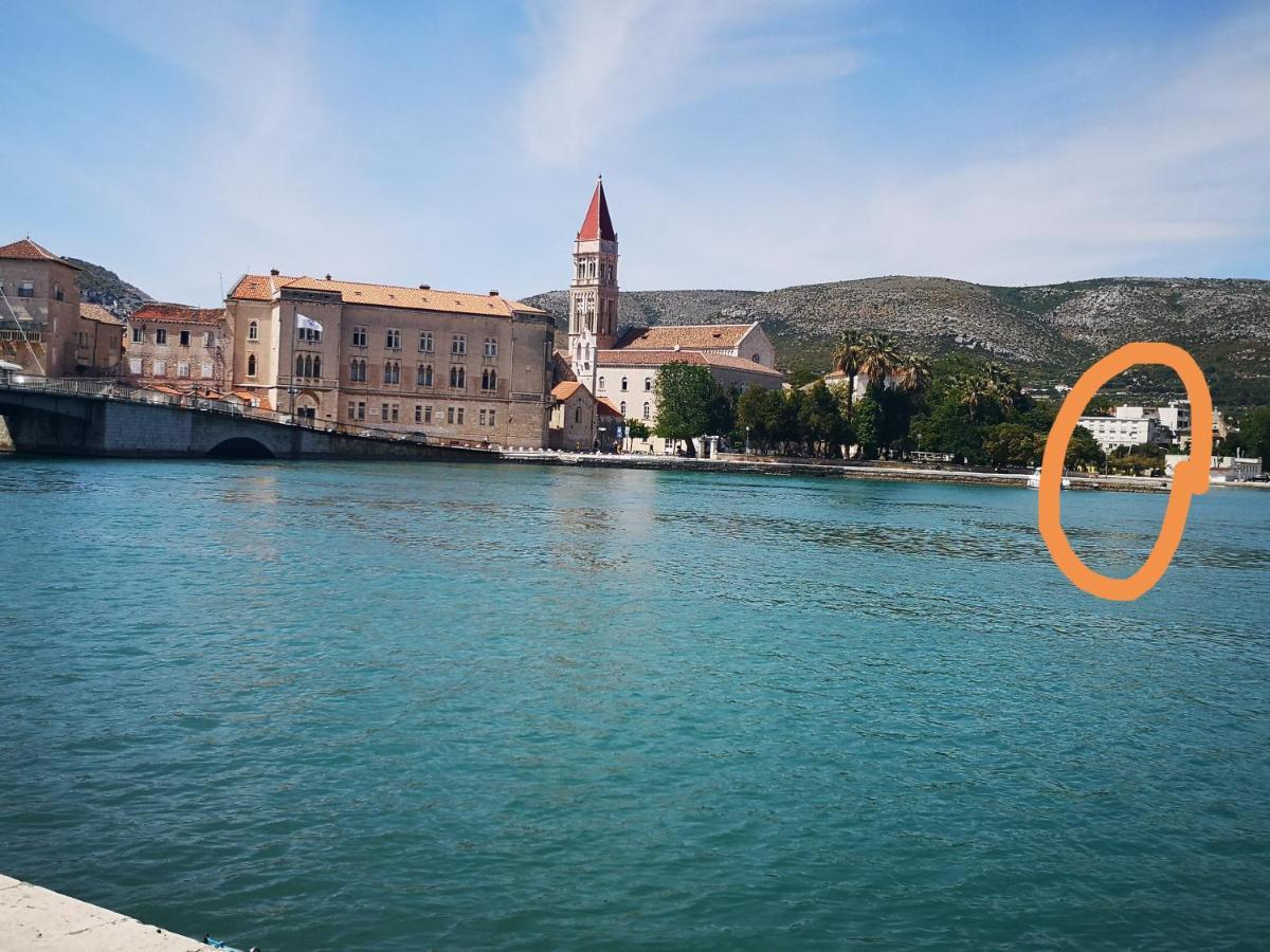 Apartman Petrovic City Center Trogir Exterior foto