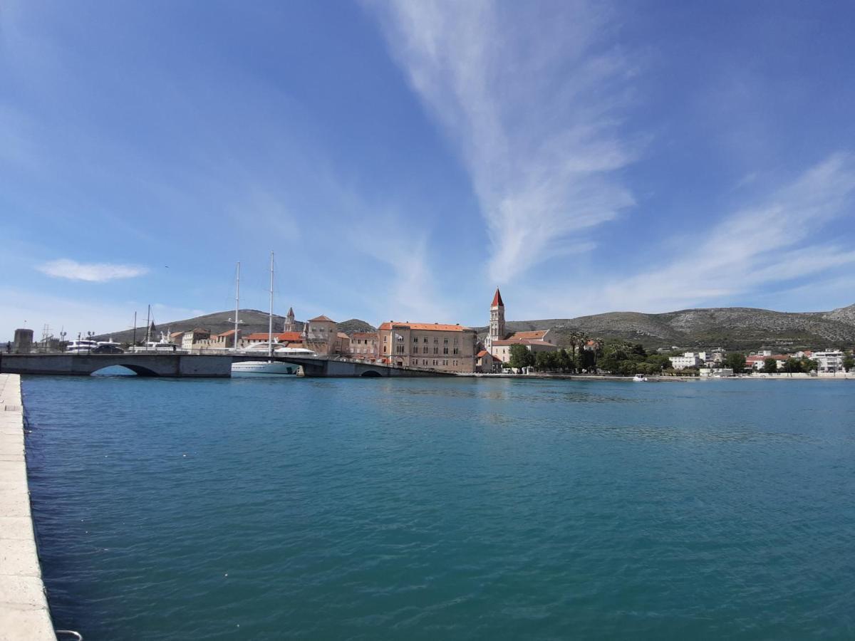Apartman Petrovic City Center Trogir Exterior foto