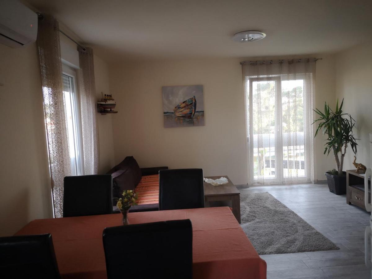 Apartman Petrovic City Center Trogir Exterior foto