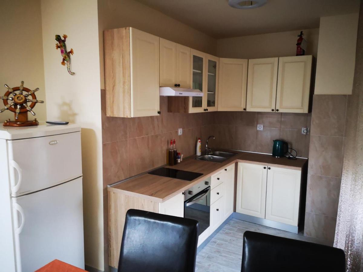 Apartman Petrovic City Center Trogir Exterior foto